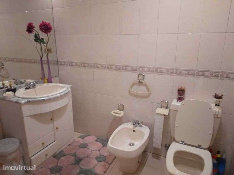 Aluga-se  T2+1.    St Ovídio - Grande imagem: 5/12