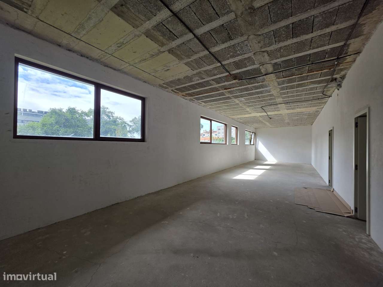 Espaço Comercial – Águas Santas, Maia-14