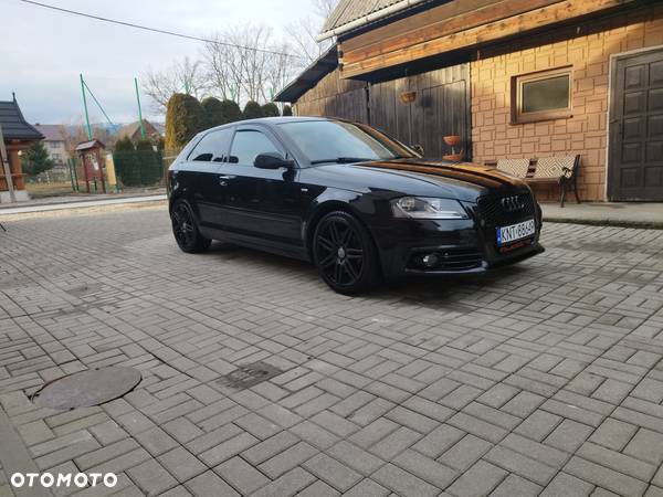 Audi A3 1.8 TFSI S line Sportpaket - 2