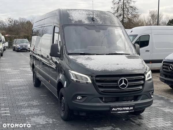 Mercedes-Benz Sprinter - 2