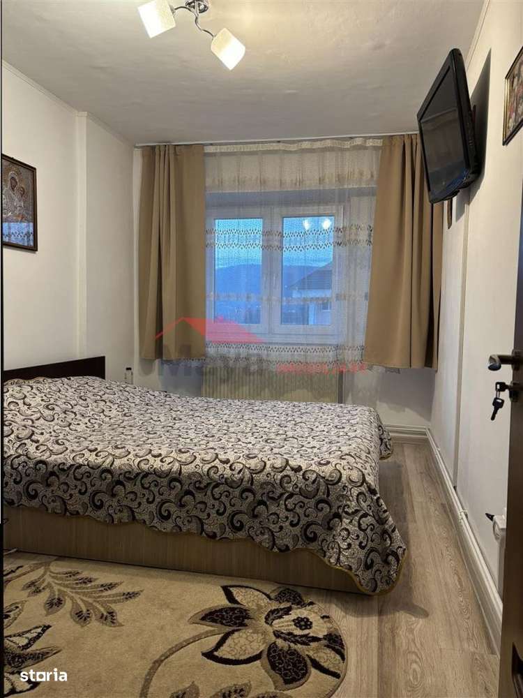 Apartament 4 camere, Aleea Zorilor, Beclean-0