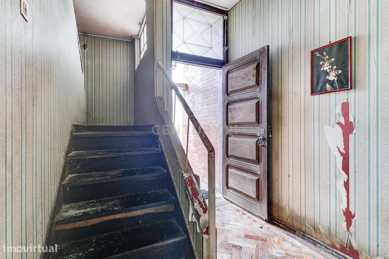 Moradia T5 em Rio de Mouro-8