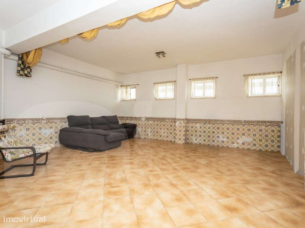 APARTAMENTO T3 DUPLEX INVERTIDO COM GARAGEM FECHADA UMA RARIDADE NO...-12