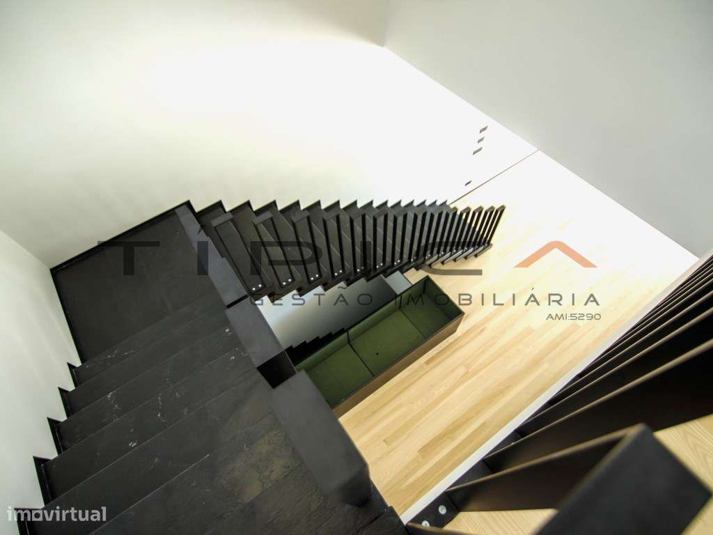 Moradia LUXO Condomínio Privado-41