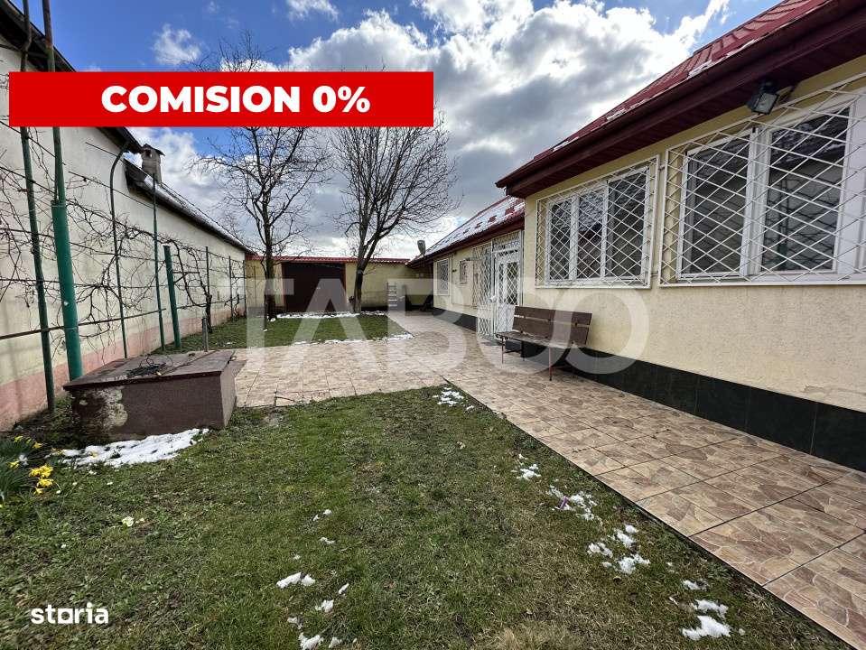 Casa familiala pentru locuit sau vacanta , spatioasa si confortabila . - Imagine principală: 1/16