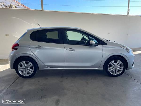 Peugeot 208 1.6 BlueHDi Style - 6