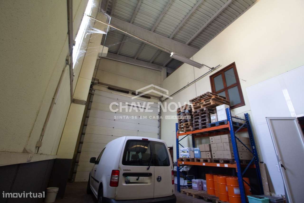 Armazém c/ Negocio de Produtos de Manutenção Industrial em Fanzeres - Grande imagem: 5/22