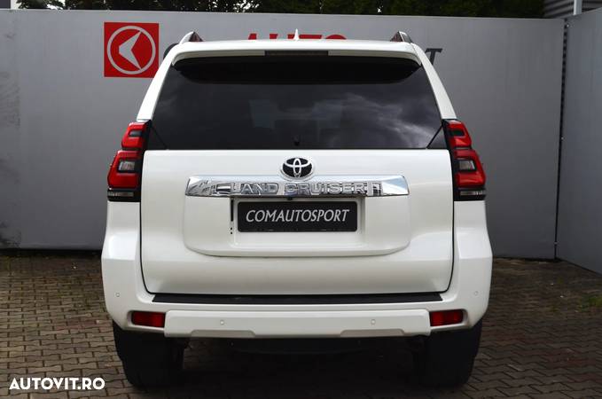 Toyota Land Cruiser 2.8l Turbo D-4D A/T Luxury - 5