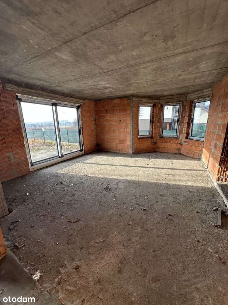 Willa w spokojnej lokalizacji! Duża działka! - Pełny obrazek: 2/16