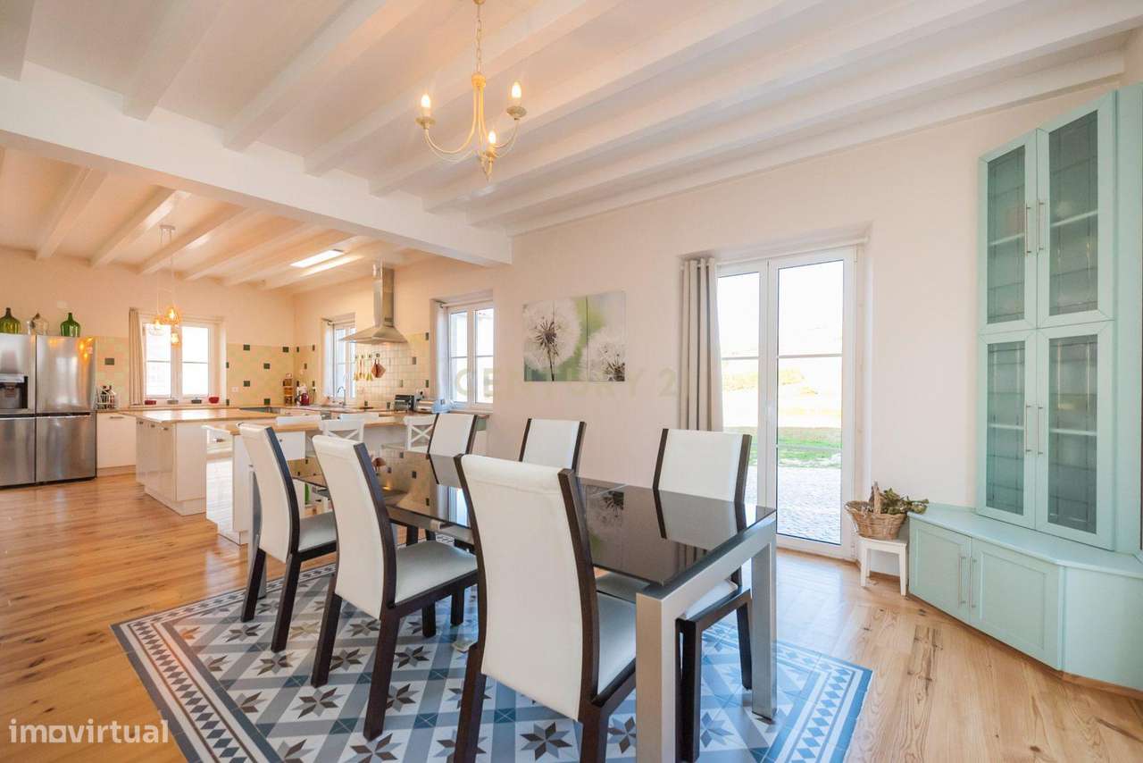 Moradia Senhorial   | Sapataria - Grande imagem: 5/18