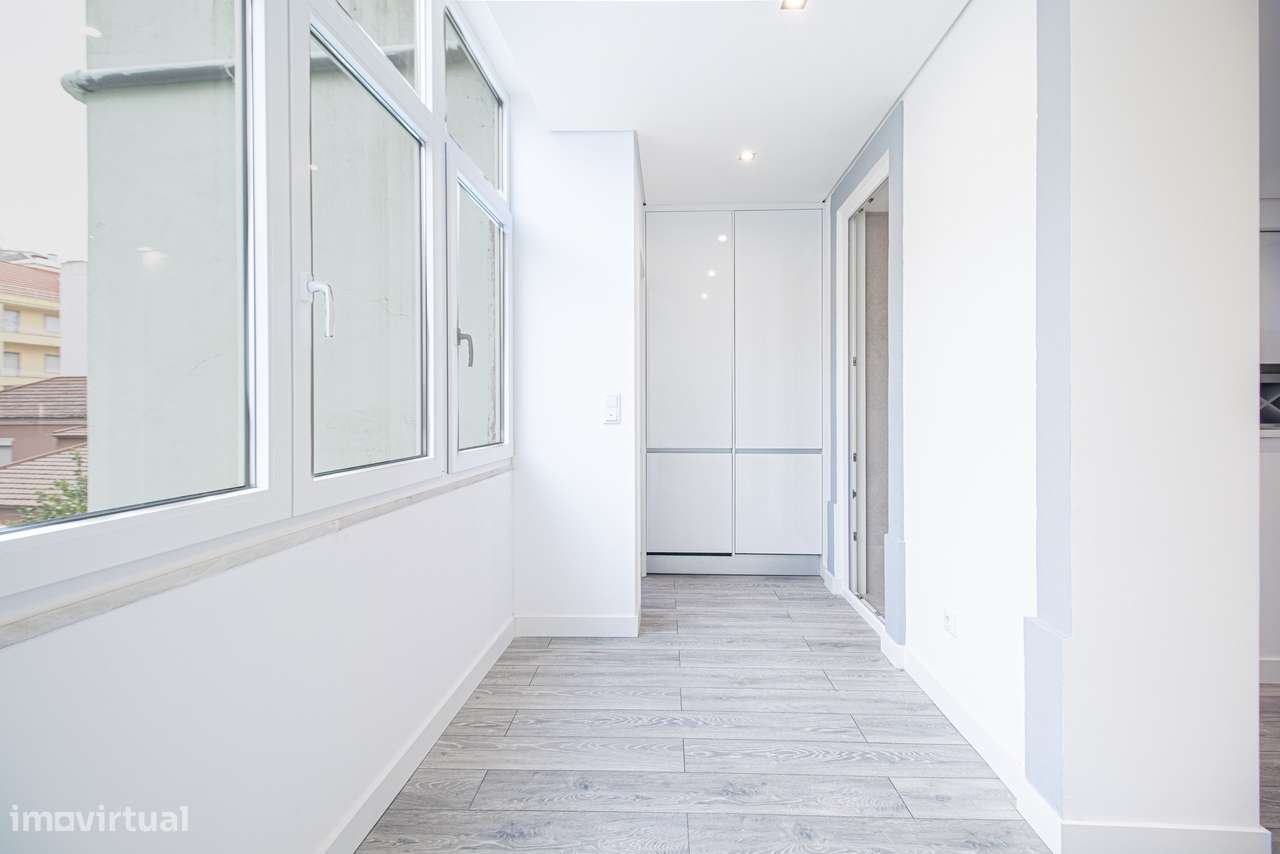Apartamento T3 Totalmente Remodelado | Bairro de Santos / Rego – Lisbo-8