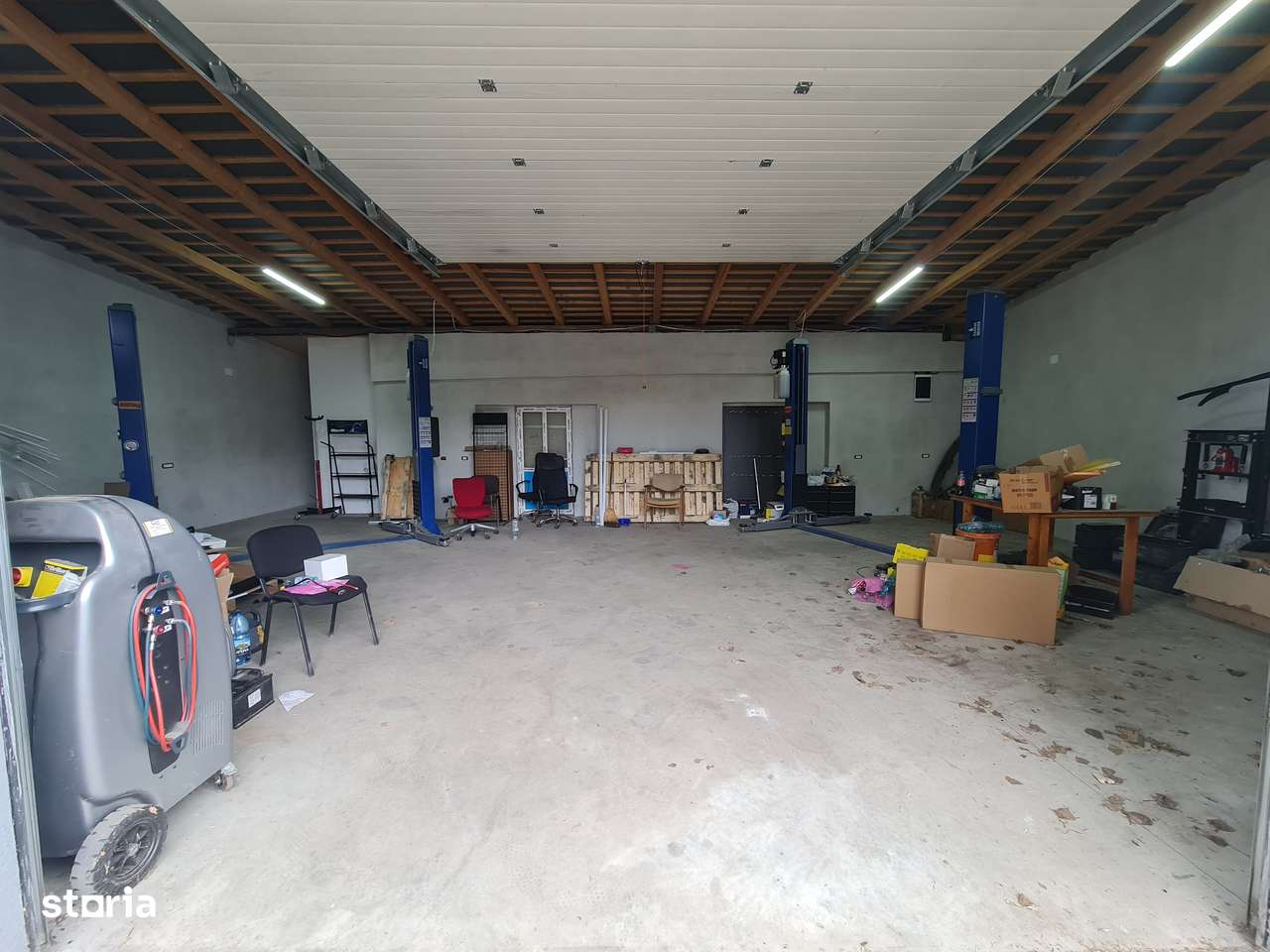 Inchiriez Servis Auto la Cheie, Complet, in PANCOTA, Monitorizat Video - Imagine principală: 5/16