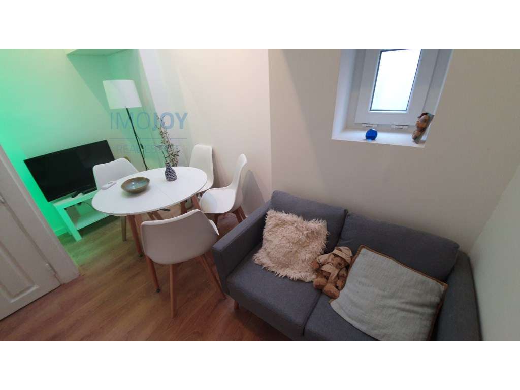 Predio Em Remodelacao No Coracao De Lisboa