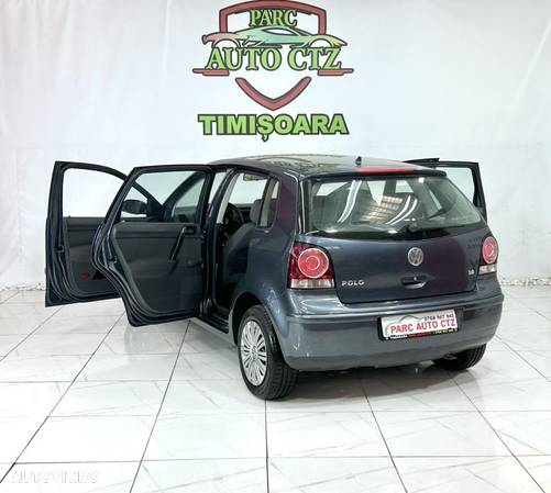 Volkswagen Polo 1.4 Comfortline - 15