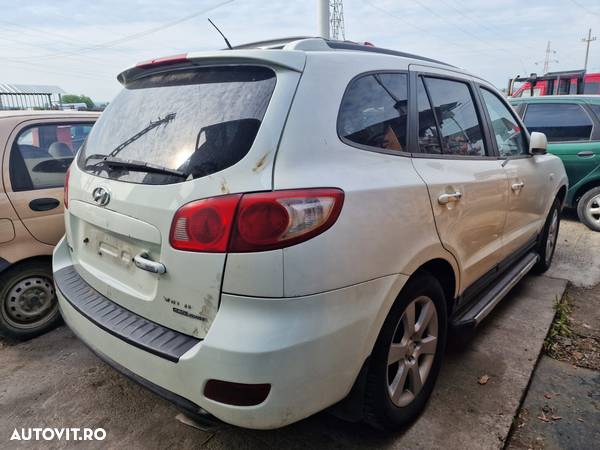 Dezmembram Hyundai Santa Fe, an 2007, motor 2.2 euro 4 - 6