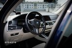 BMW X7 M50i sport - 25