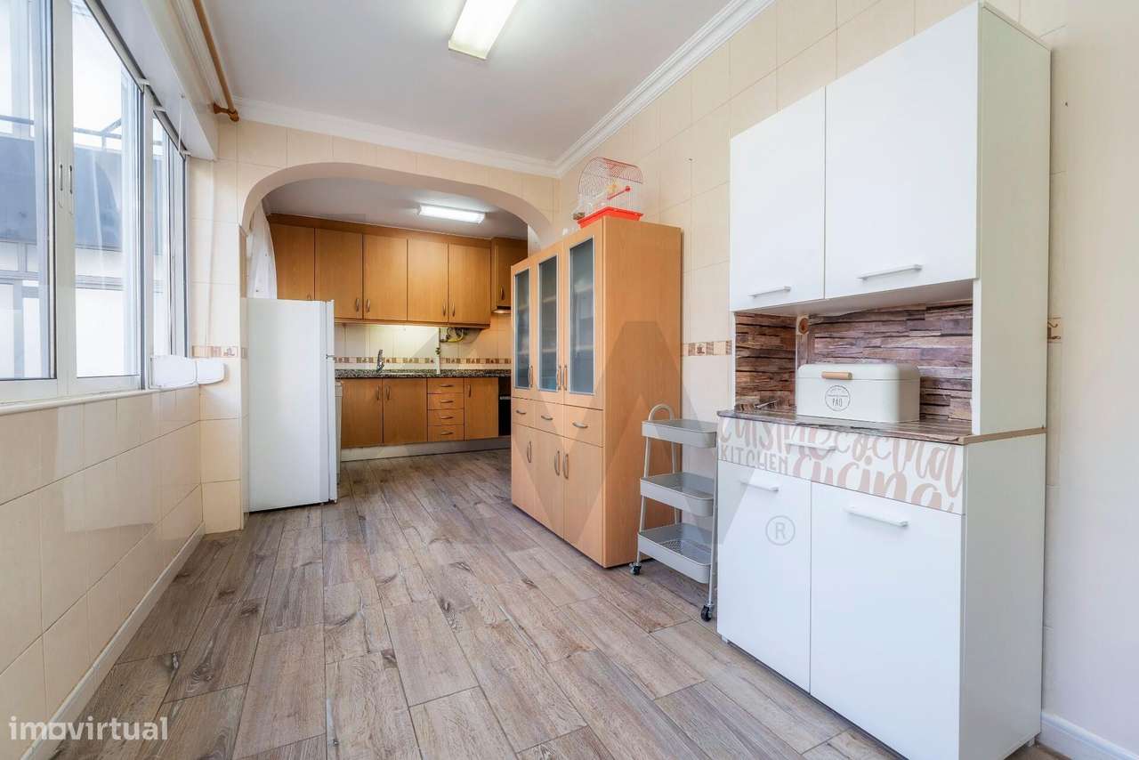 Apartamento T3 transformado em T2 em Olhão por 248.000 euros-6