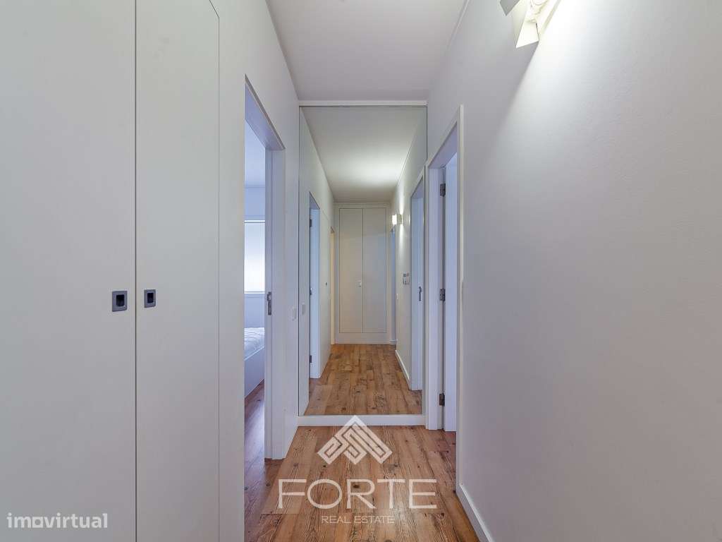 Apartamento T3 Duplex no centro de Espinho-16