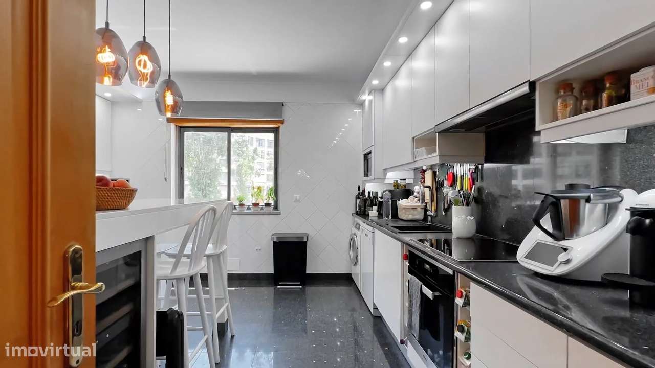 Apartamento T3 em Alto dos Moinhos - S. Domingos de Benfica - Grande imagem: 5/20