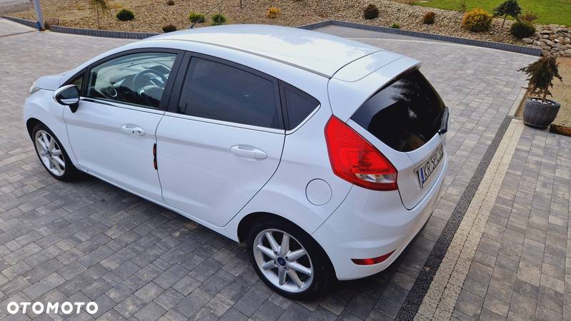 Ford Fiesta 1.4 Titanium - 2