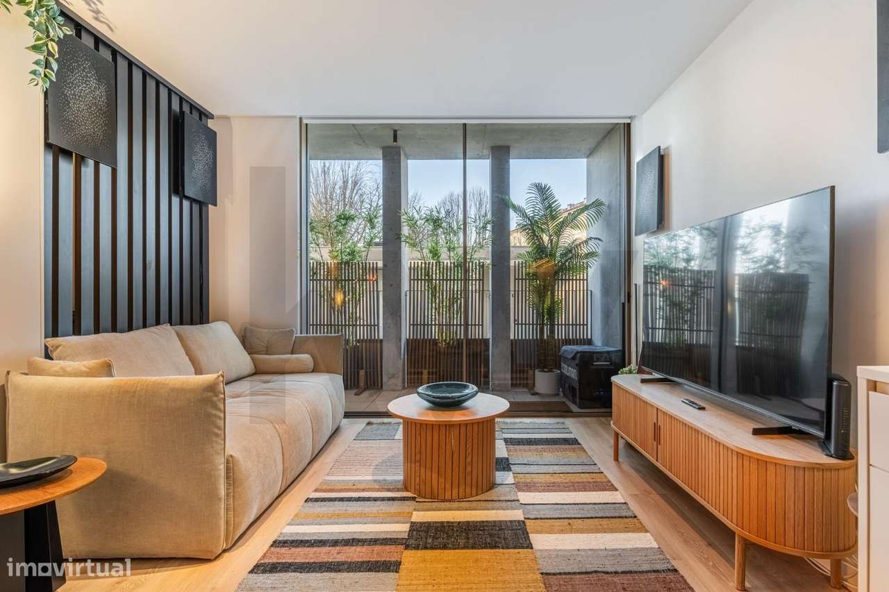 T0 Minimalista com Varanda no Coração de Braga - Grande imagem: 4/15