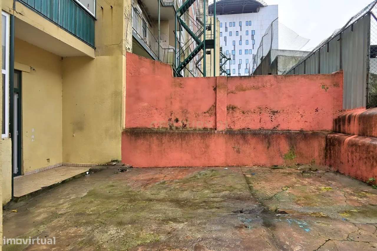 Apartamento T3 para Venda com 4 divisões em Lisboa na zona de Arroios-25