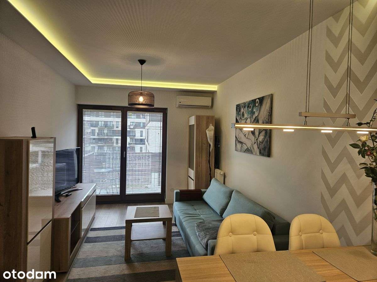 Blisko ronda Matecznego-0