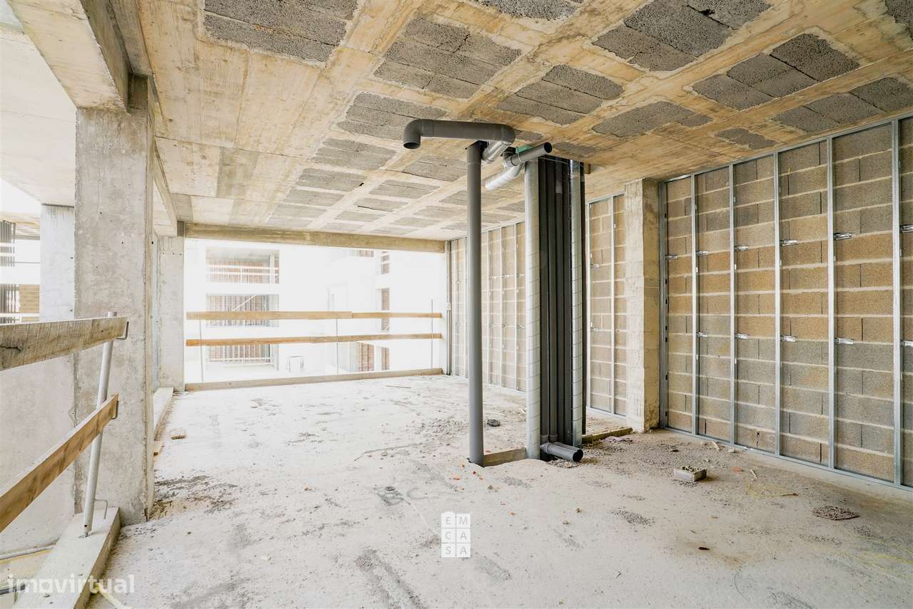 Apartamento T0+1 Venda em São João da Madeira,São João da Madeira-8