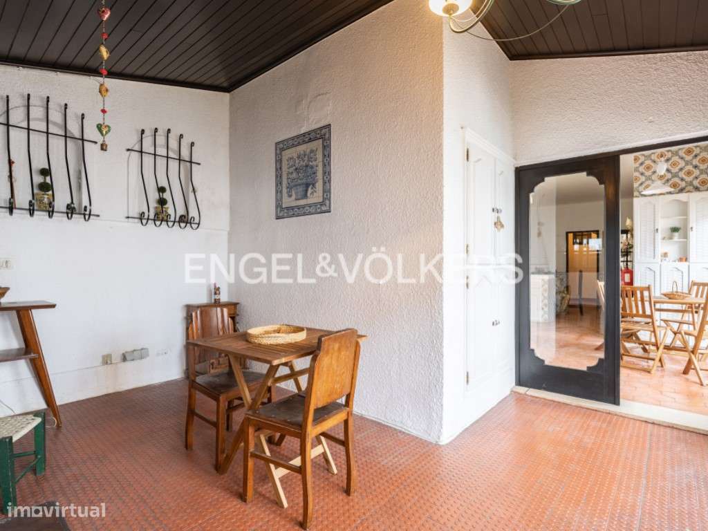 Excelente moradia T6 com AL situada no centro de Almeirim-28