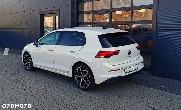 Volkswagen Golf VIII 1.5 eTSI EVO Life DSG - 6