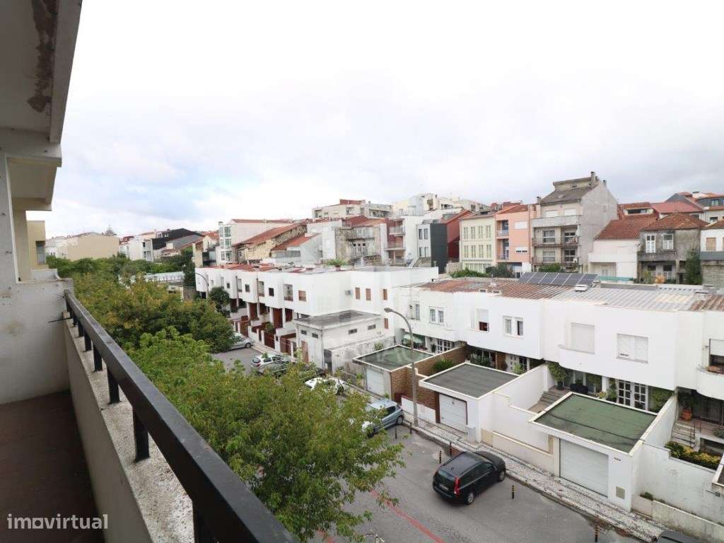 T3 REMODELADO | ÚLTIMO ANDAR | GARAGEM | GULBENKIAN - BRAGA-8