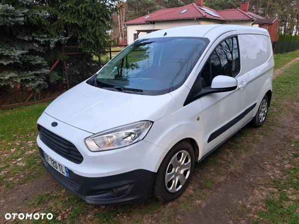 Ford Transit Courier - 1