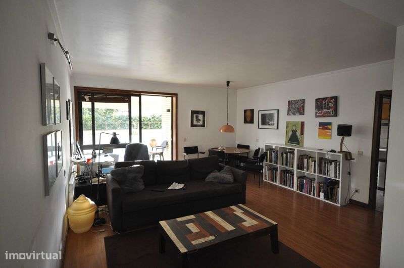 Apartamento T3 com garagem e terraço - Grande imagem: 4/9