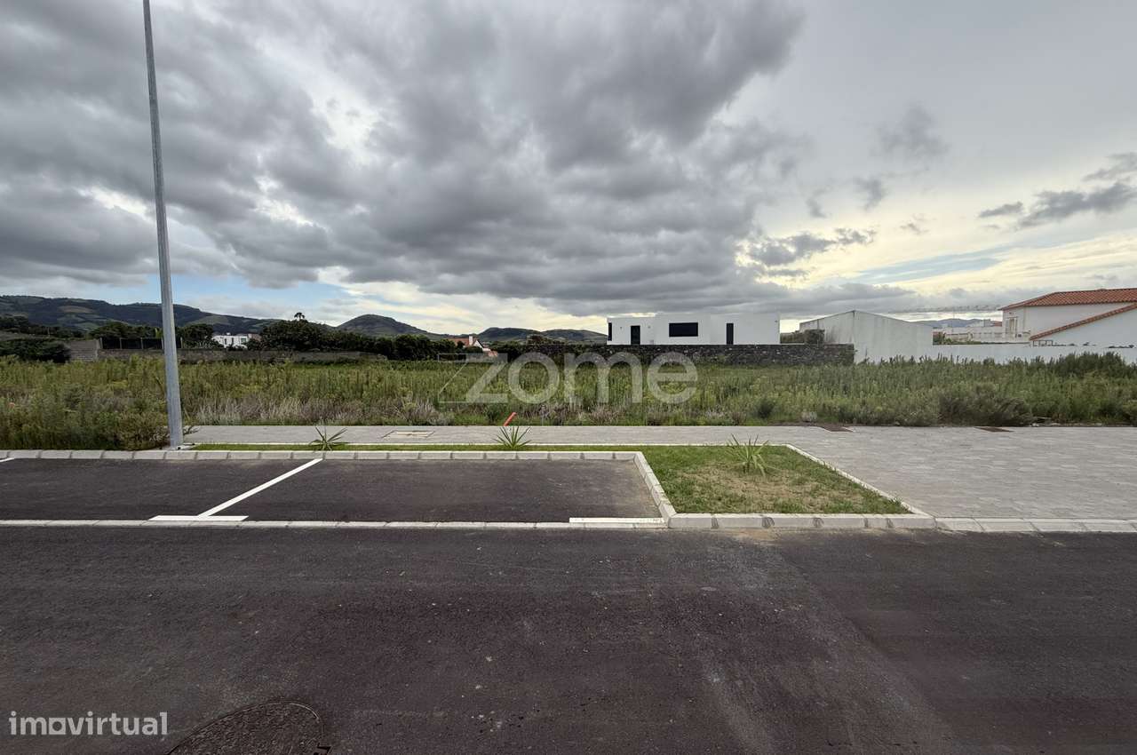 Lote Urbano 397 m² na Matriz, Ribeira Grande - Grande imagem: 2/17