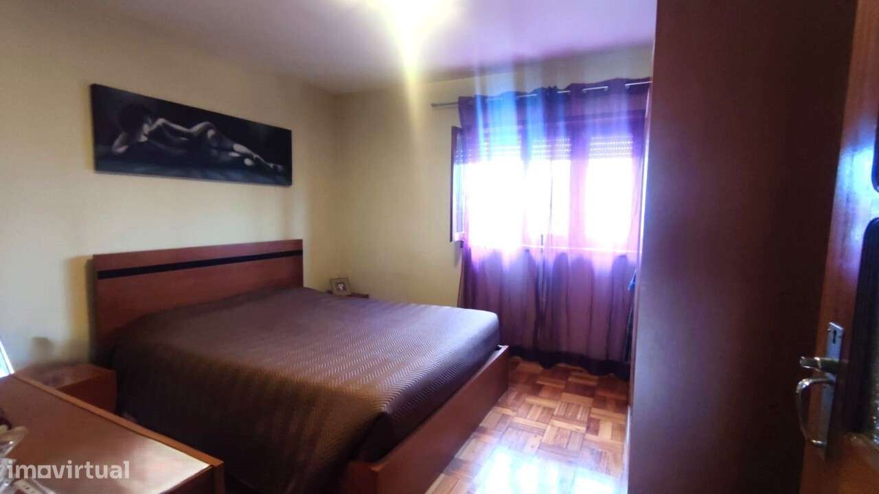 Moradia em banda V4 em S.João da Madeira-12