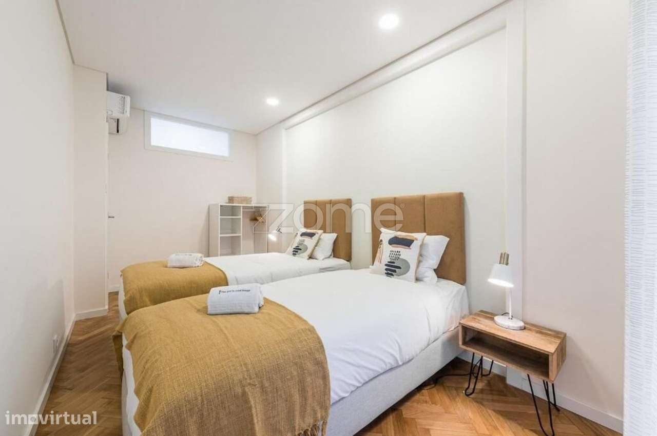Apartamento luminoso T2+1 com varanda na Avenida Rodrigues de Freitas-14
