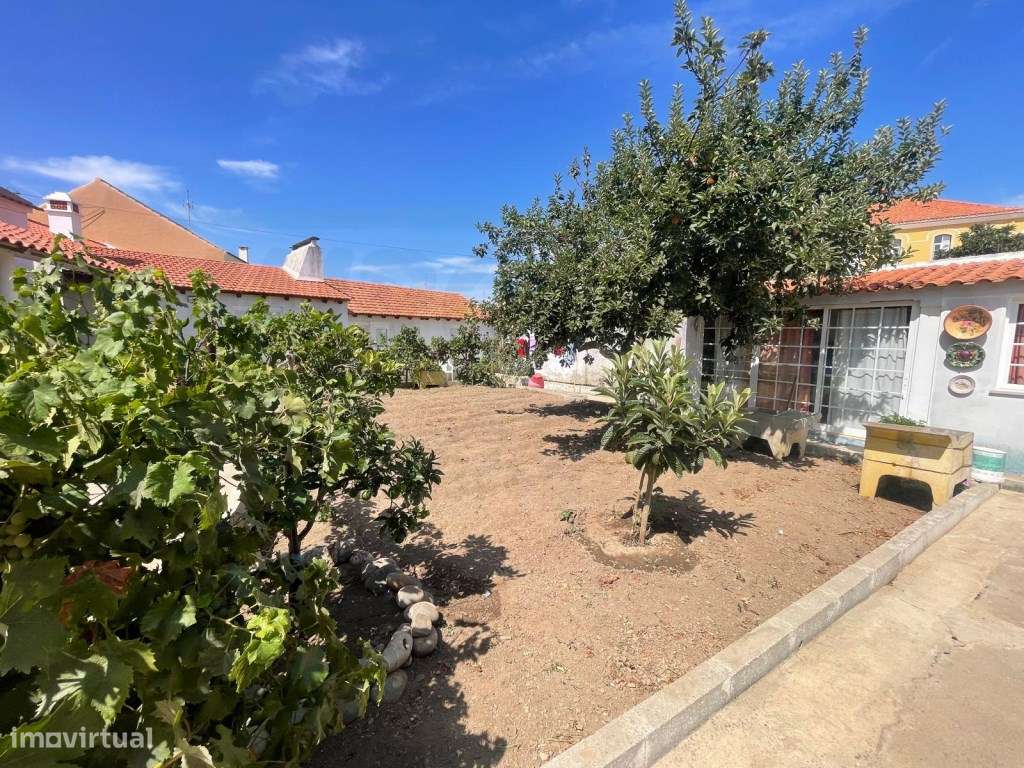 Moradia única na Abela - Espaço, Conforto e Tradição!-43