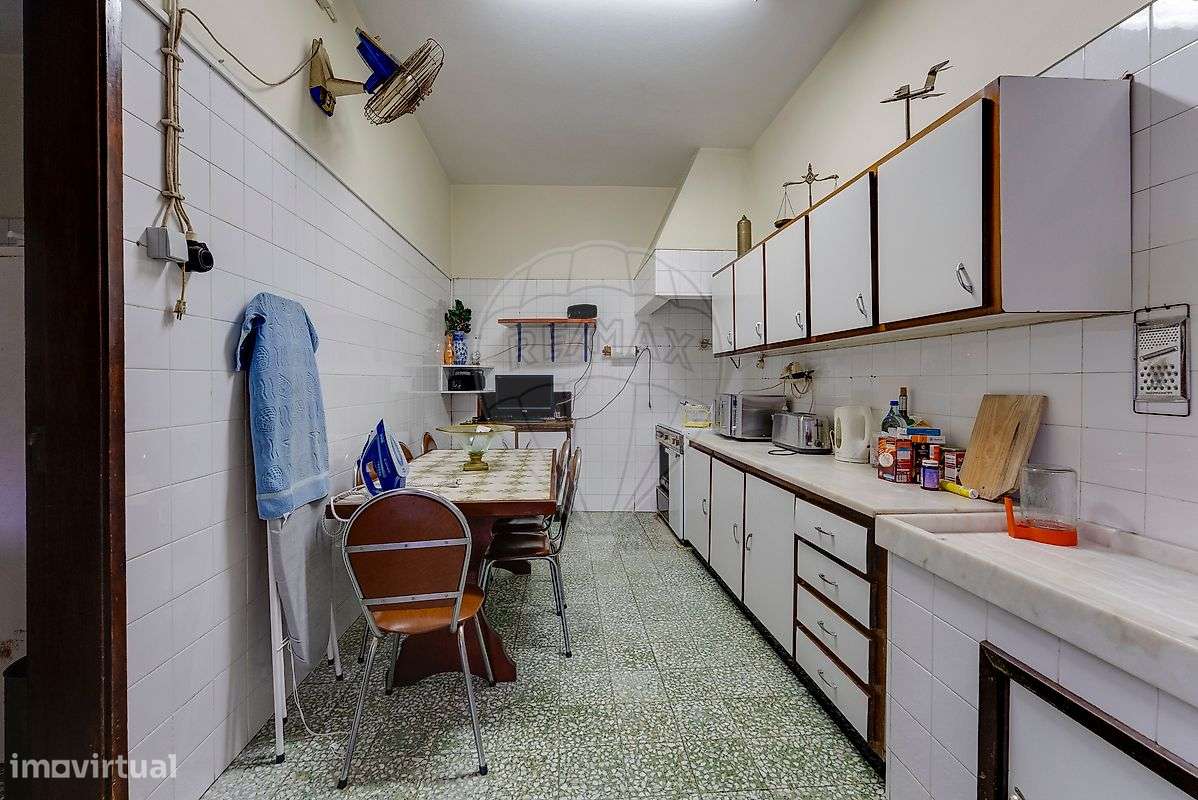 Moradia T8 para venda-13