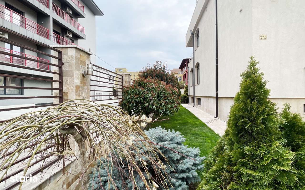 Vila turistica de vanzare in Mamaia Nord-1