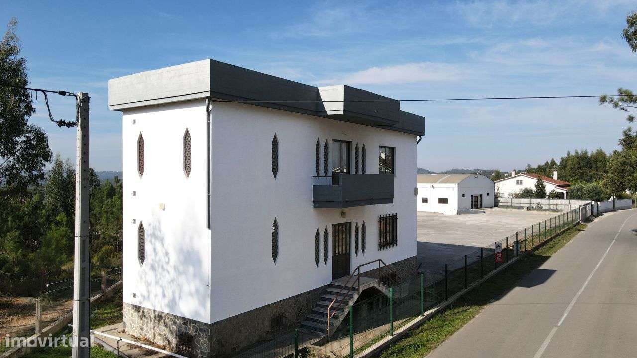 Armazém e Escritórios - Grande imagem: 2/14