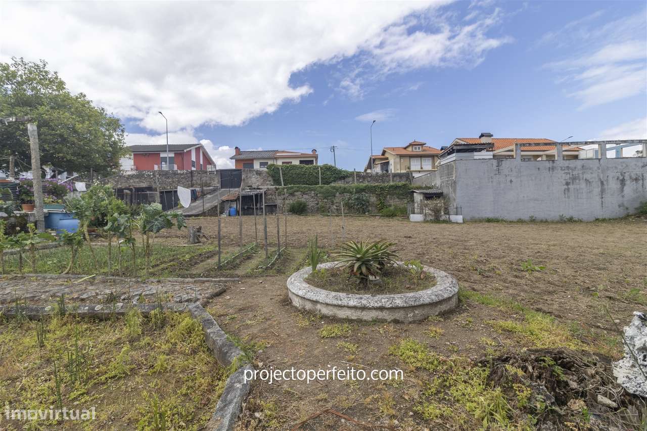 Moradia para Restaurar T5 Venda em Mafamude e Vilar do Paraíso,Vila No - Grande imagem: 4/10