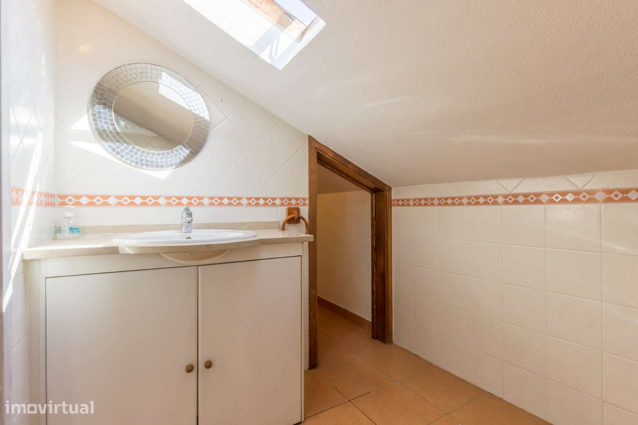 Moradia Geminada T3 - Quinta do Conde-20