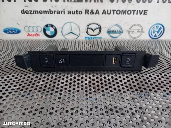 Butoane Incalzire Scaune Auxiliar USB Toyota Yaris Cross An 2020-2021-2022-2023-2024 Volan Stanga Europa - 1