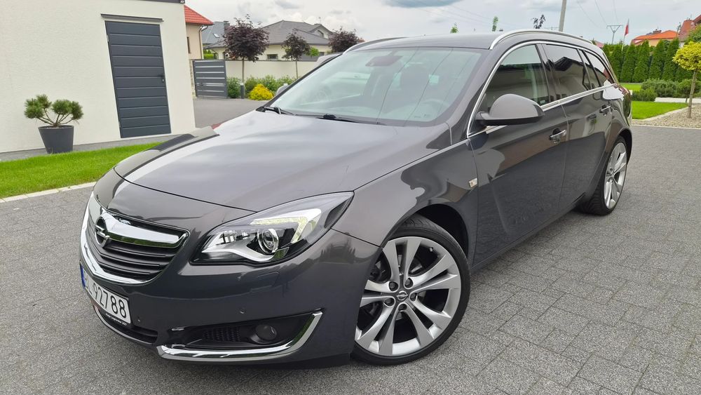 Opel Insignia A (2008-2017) 2.0 CDTI automatik Sport 2015