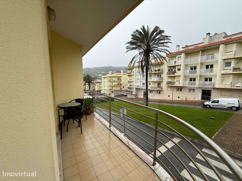 Elegância & Luxo, 2WC com uma Suite, Lareira Com Termostato, Varand... - Grande imagem: 2/19