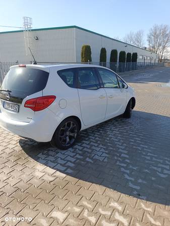 Opel Meriva 1.7 CDTI Cosmo - 8