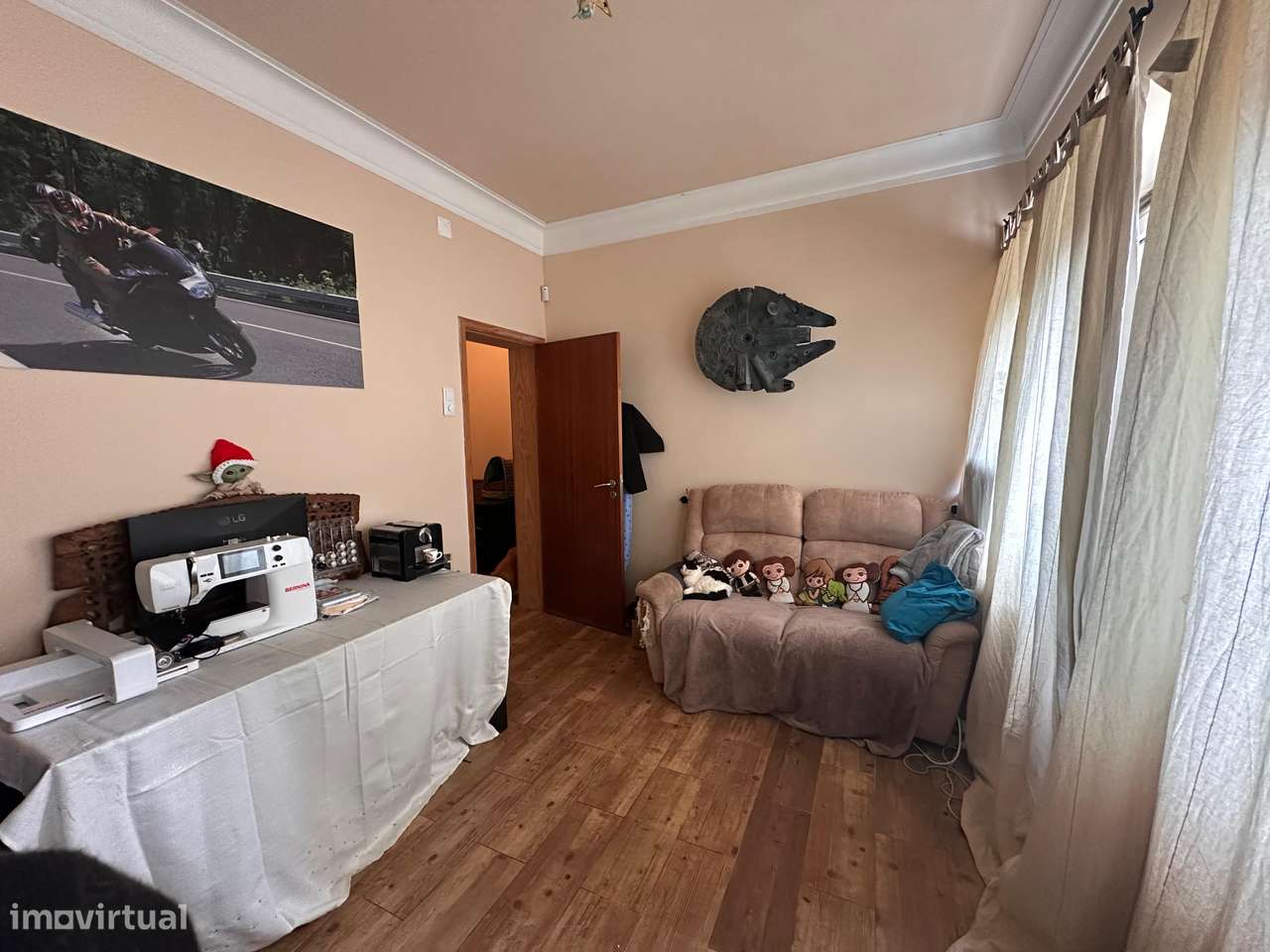 Um T2 cheio de luz no coração da Penha de França - Grande imagem: 4/24