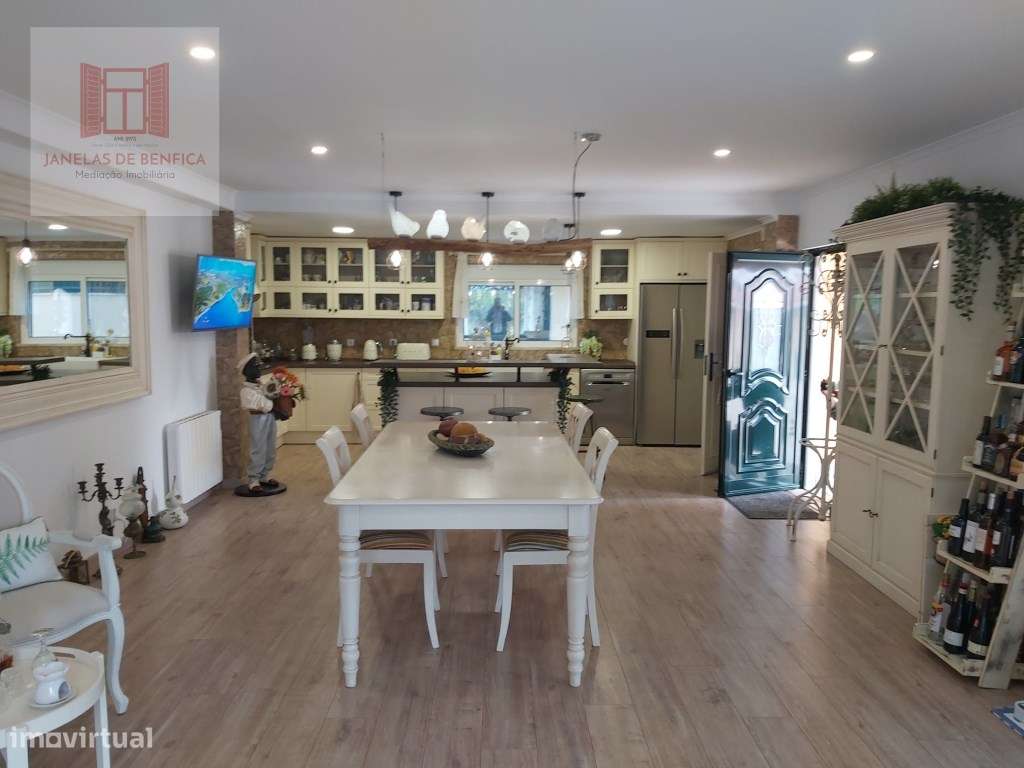 Quintinha com Moradia V3 Piscina - Sintra-15