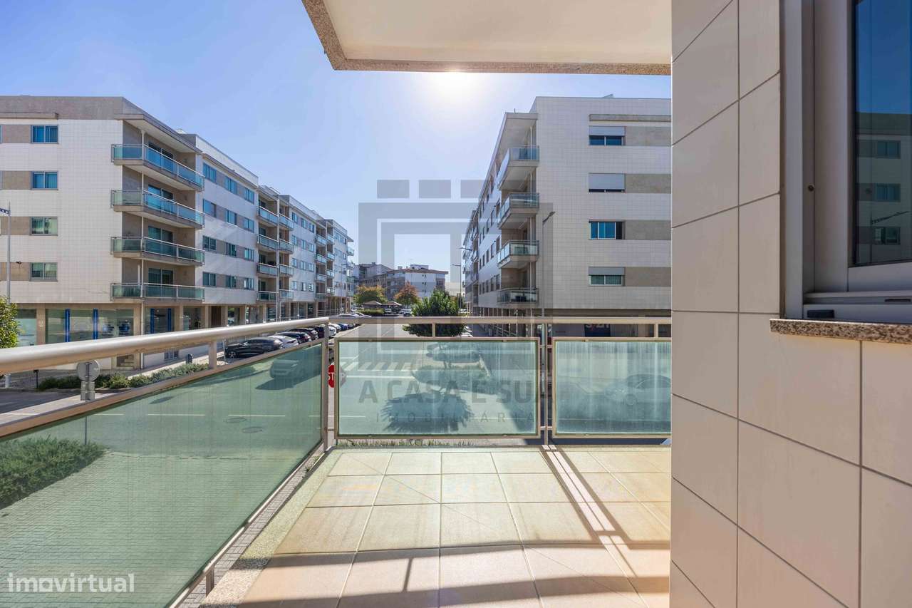Apartamento T2 na urbanização dos Passionistas, S. M. Feira-10