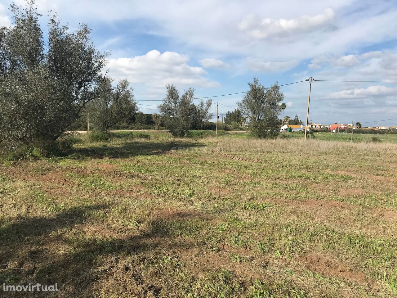 Terreno com 15035m2 com projecto de construção para 400m2 +  500m2 de